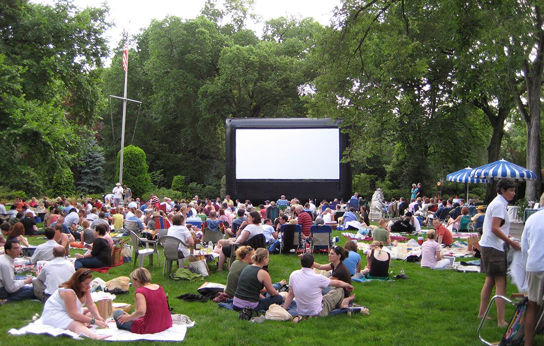 Outdoor Movies technical team presents movies in the park